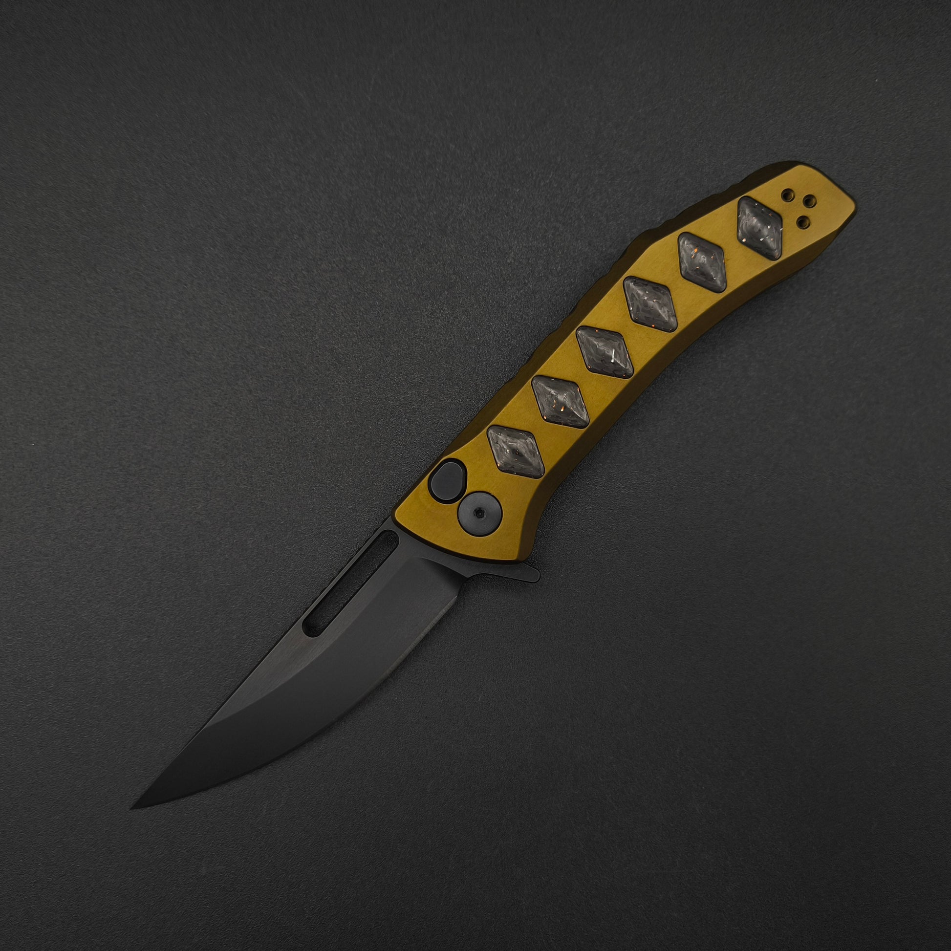 Half Face Blades Custom Kwaiken Folder Copper Infused Carbon Fiber 2
