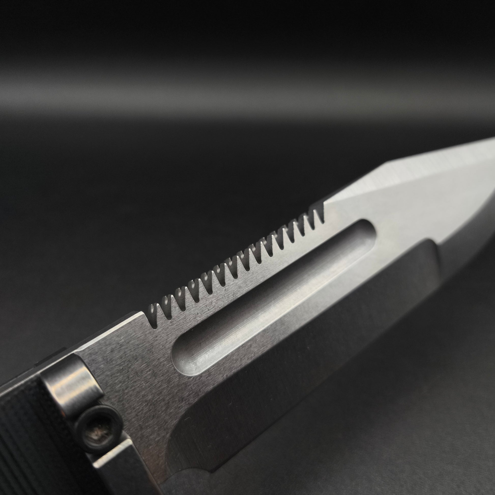 Medford USMC Raider, Black G-10 3