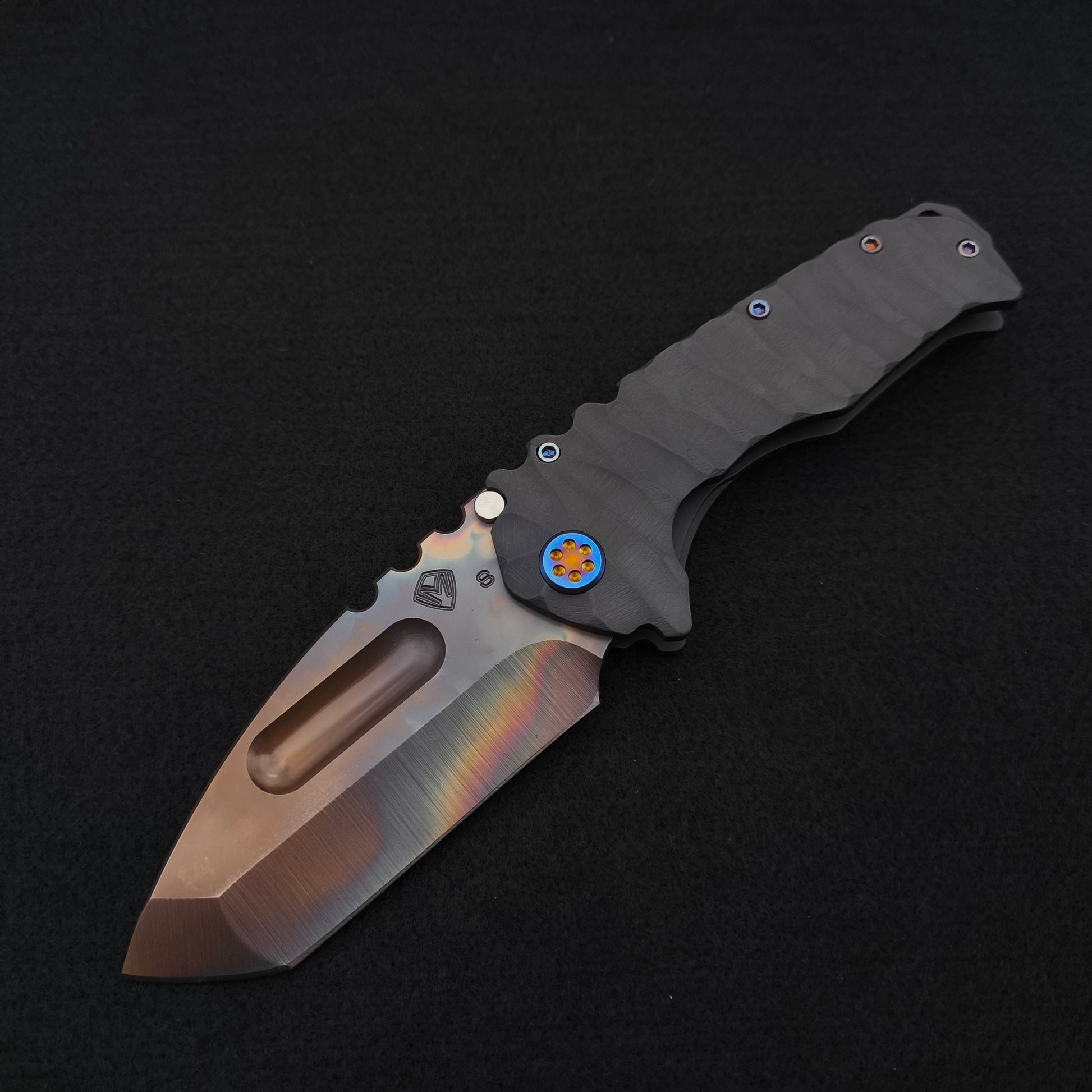 Medford Praetorian Ti, Vulcan Tanto, DLC Twisted Predator 1