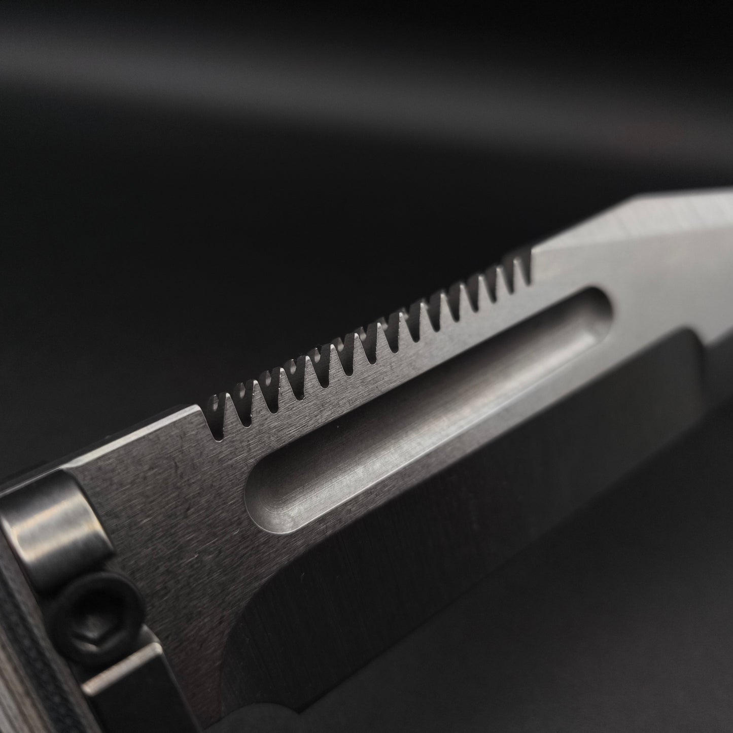 Medford USMC Raider, Multi-Layered G-10 3