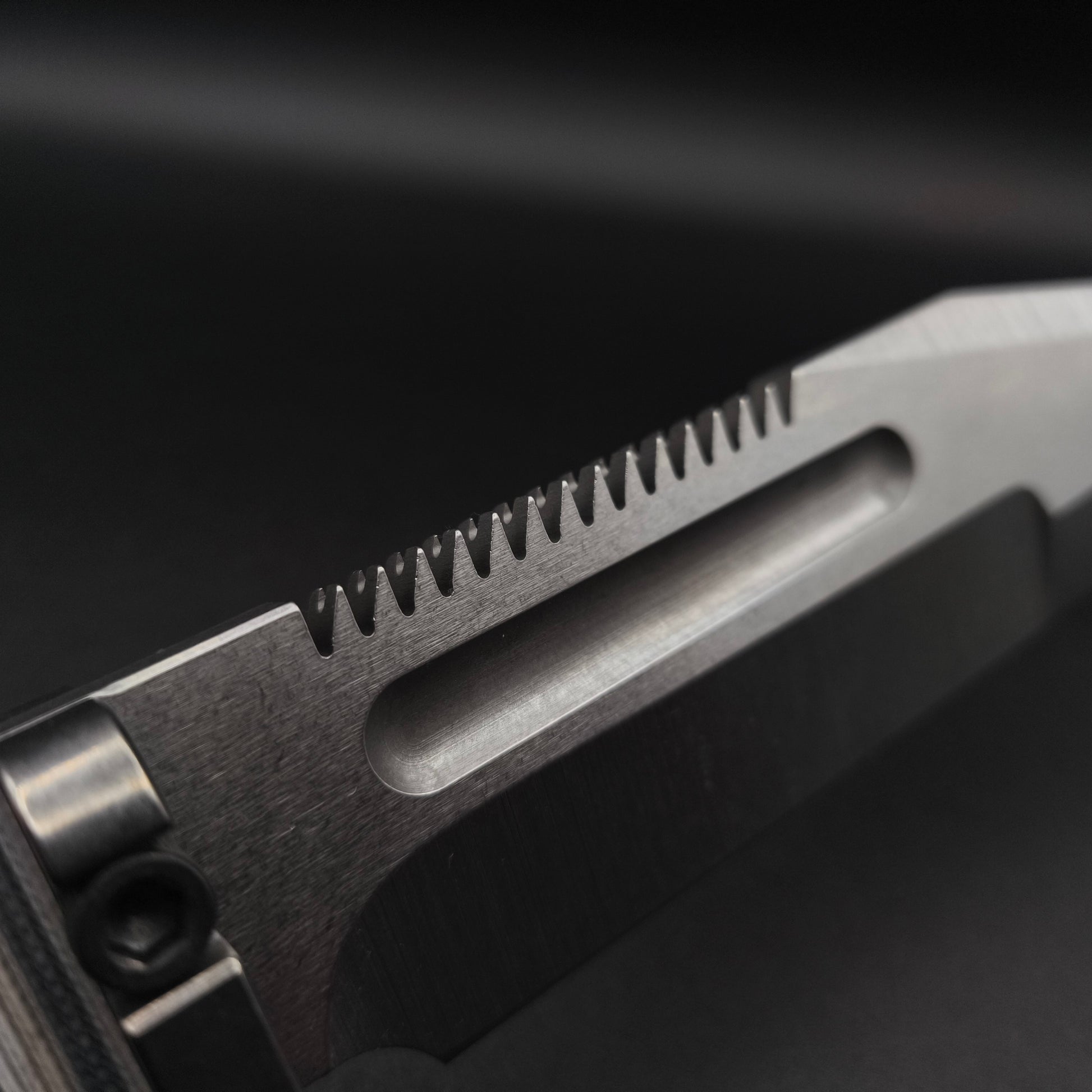 Medford USMC Raider, Multi-Layered G-10 3