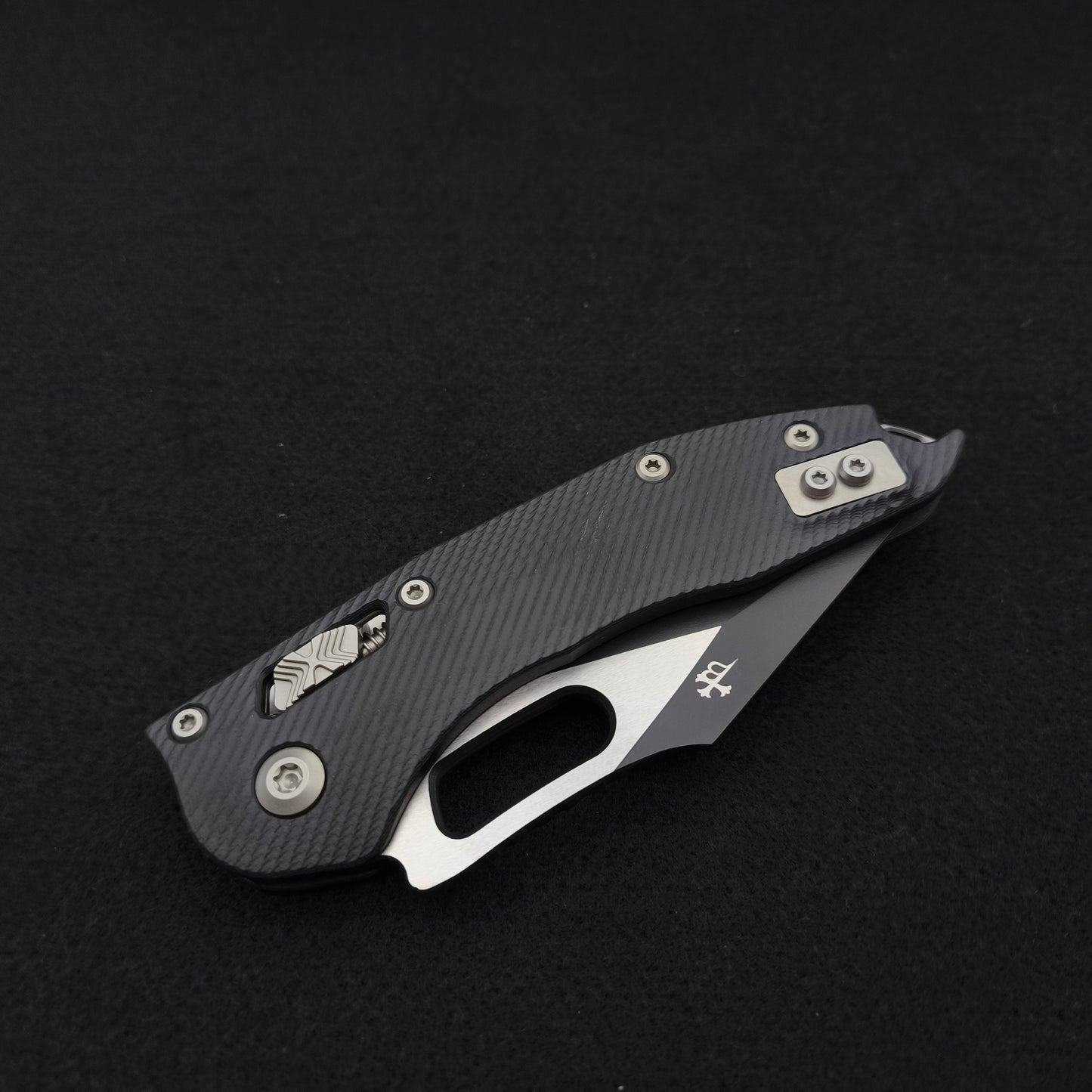 Microtech Stitch S/E Ram Lok Black Full Serrated M390MK two-tone