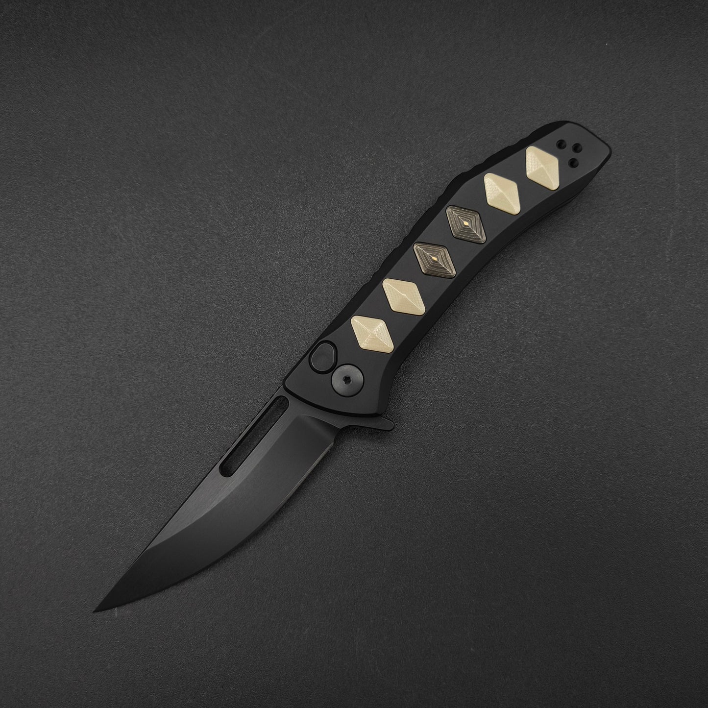 Half Face Blades Custom Kwaiken Folder Gold Camo Carbon 2