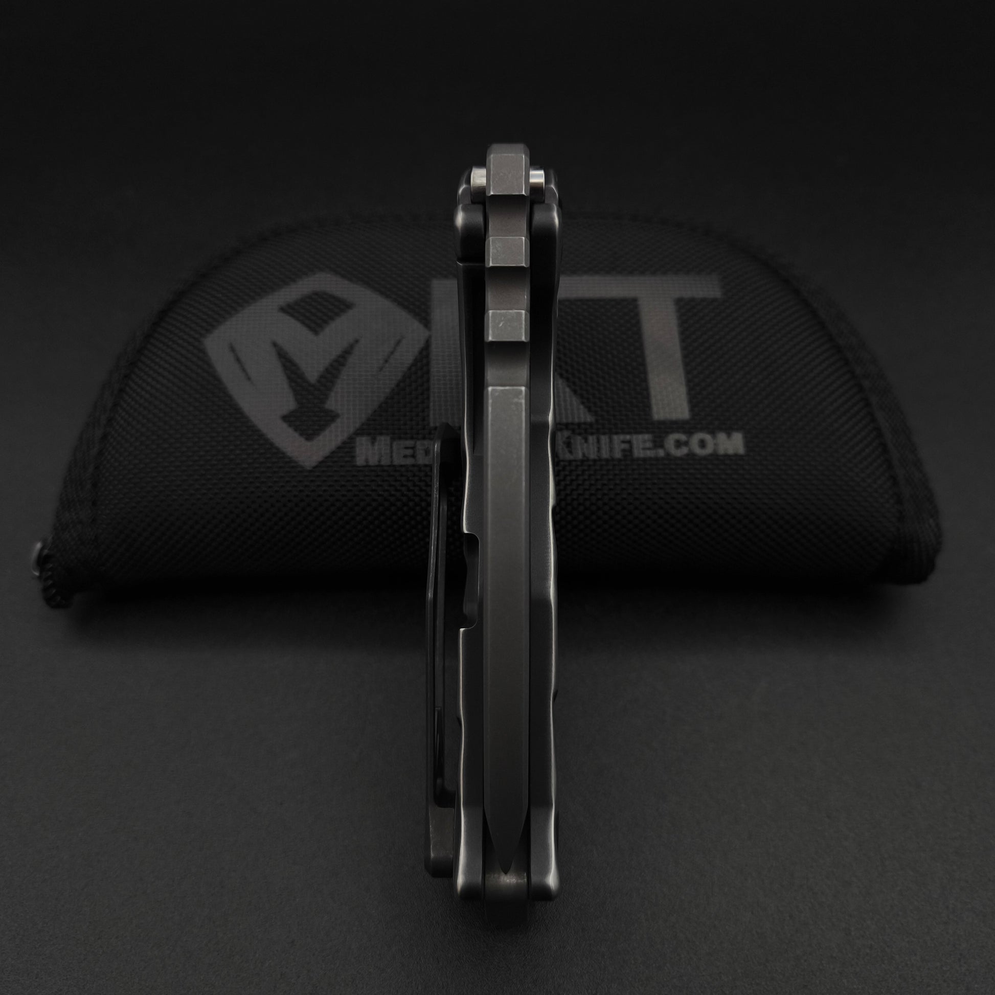 Medford Praetorian Ti Acid Distressed Tanto, Black and Silver Stained Glass 6