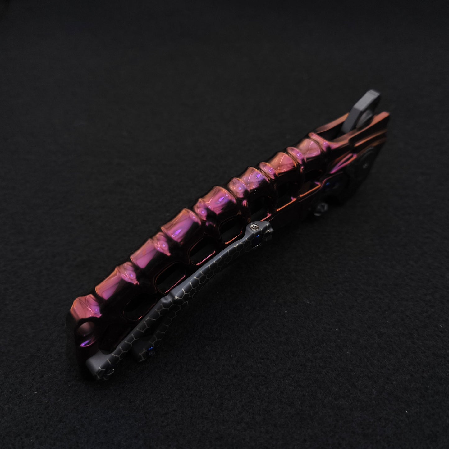 ADV Scavenger Gen 2, Integral Titanium Handle, Cherry anodized, black M390 3