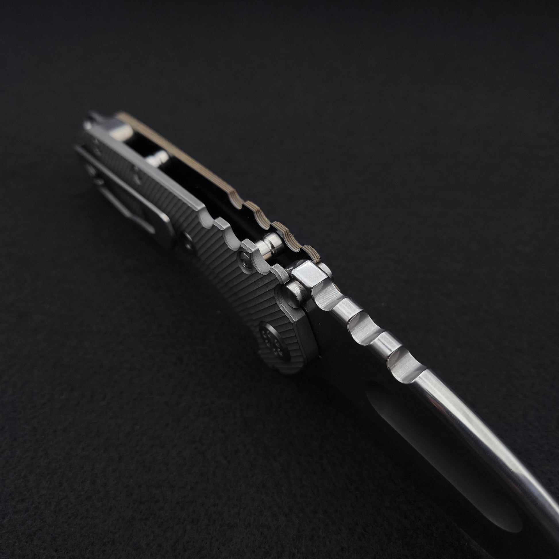 Medford Praetorian Ti-C Tumbled Drop Point, Black Tan Contoured G10 Titan 3