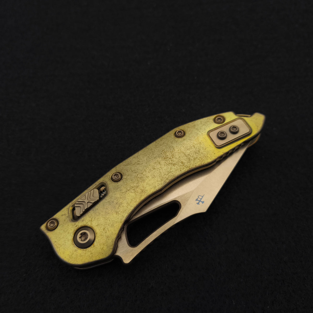 Microtech M-Stitch Ram Lok Bronzed Stonewash, Antique Gold Marfione Select
