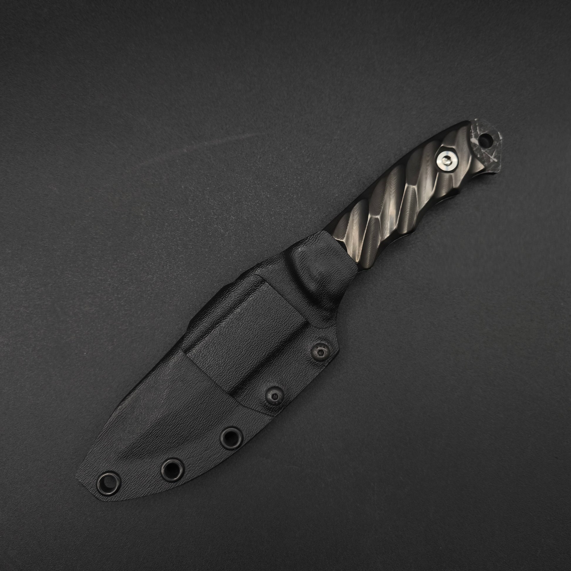 Half Face Blades Disaster Jr Black Dunes Carbon 5