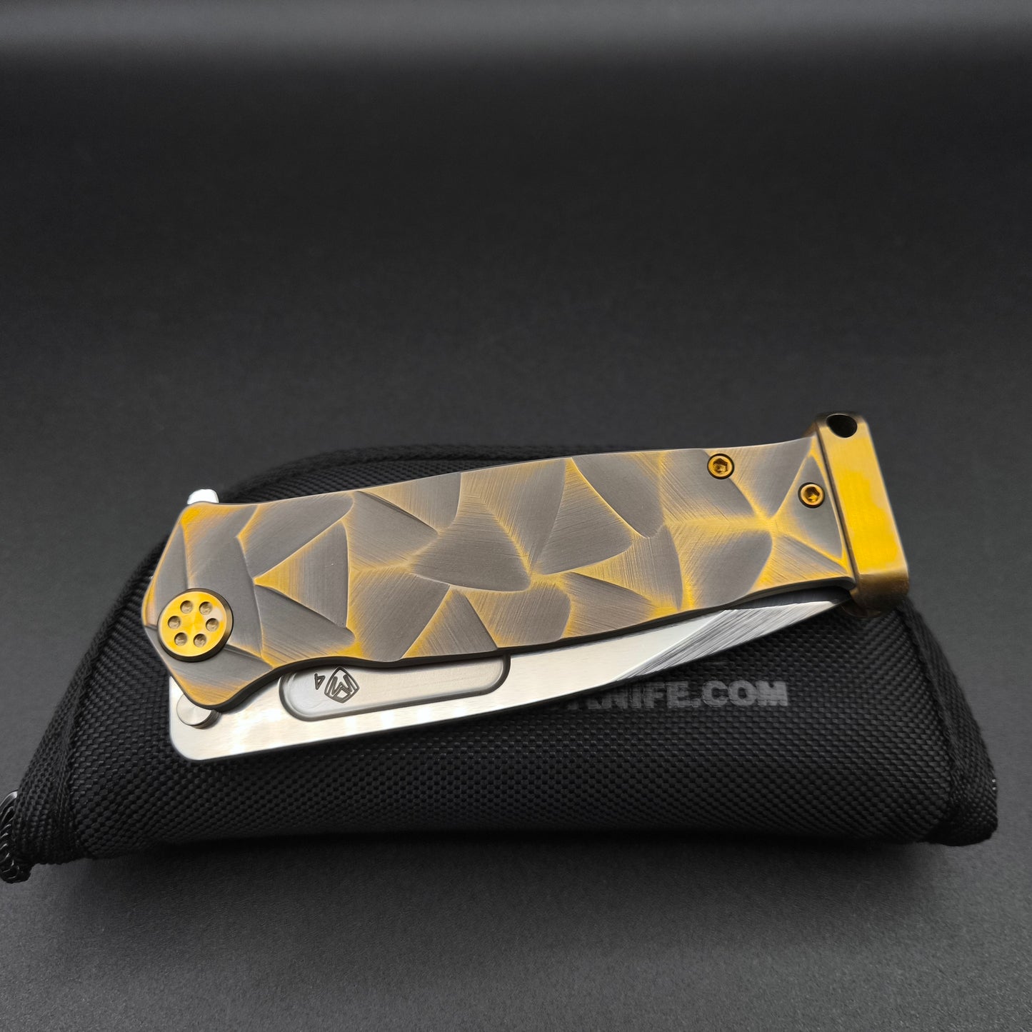 Medford USMC FF Fighter Flipper, Bronze Stained Glass 3