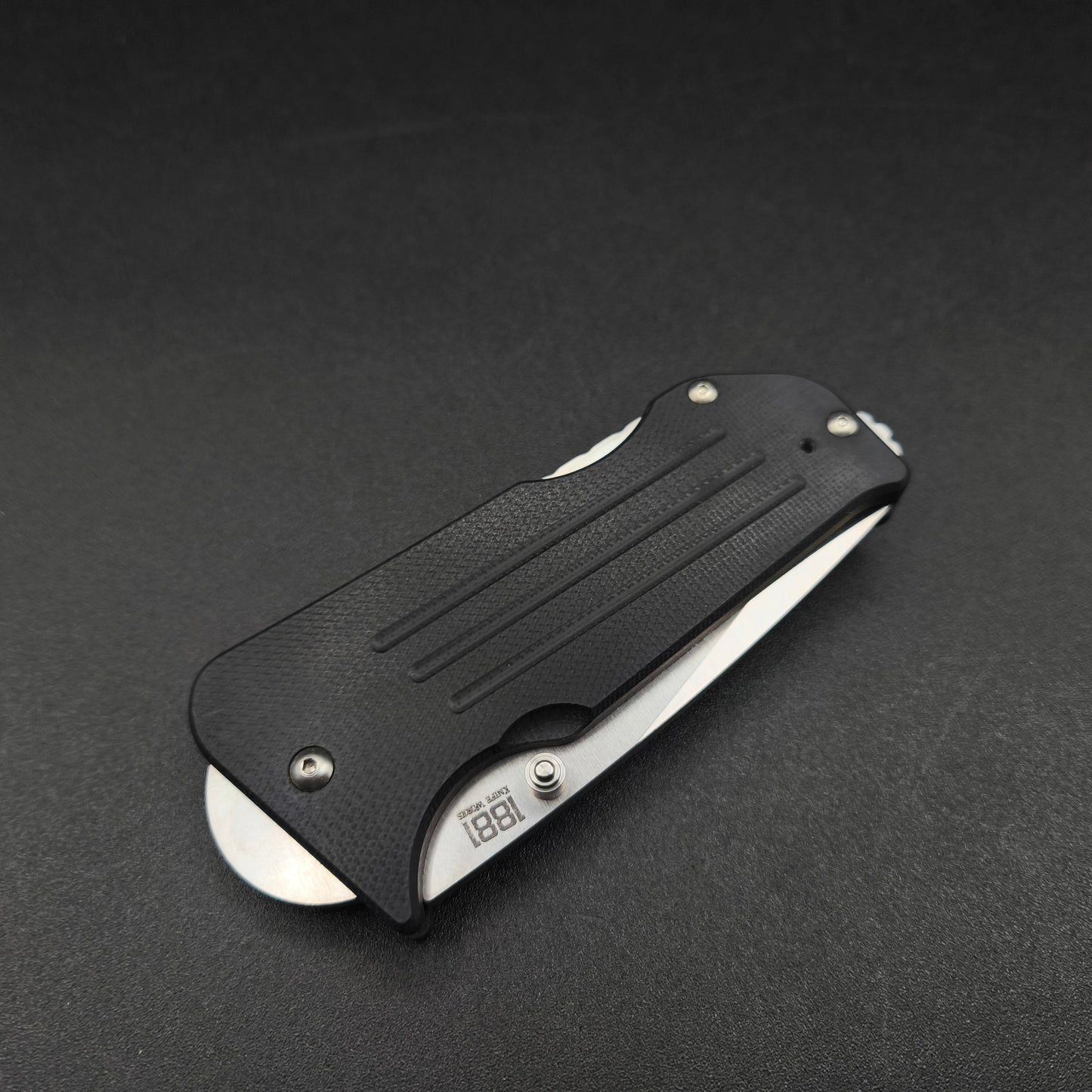 Medford 1881 Broadway Tanto Black