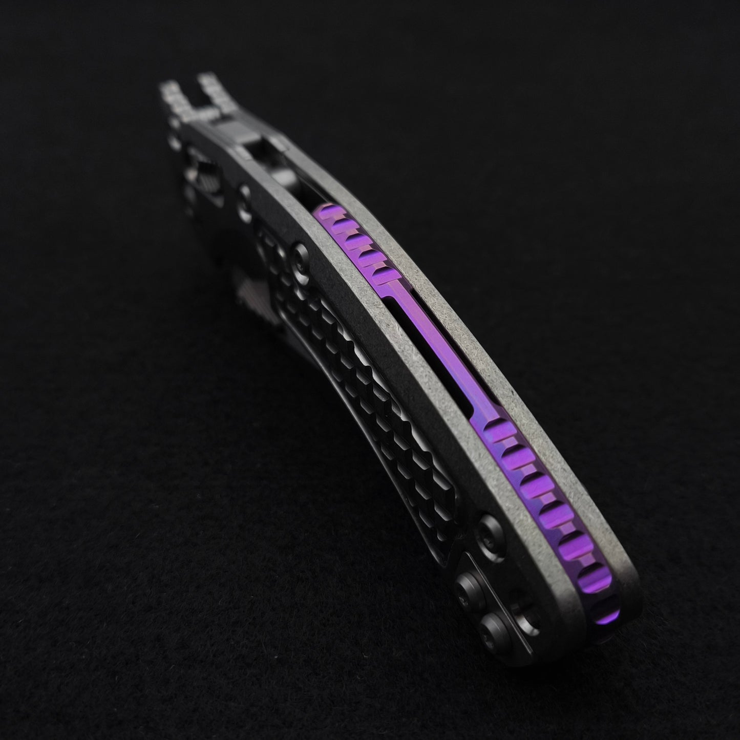 Microtech Amphibian Ram-Lok Frag Stonewash Marfione Select Purple