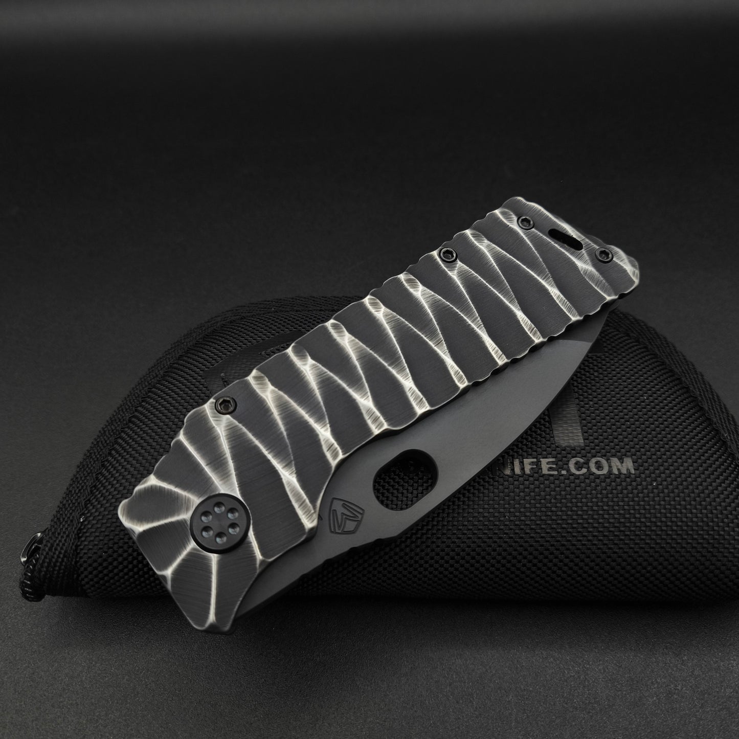 Medford Fat Daddy MagnaCut DLC, Black with Silver Predator 3