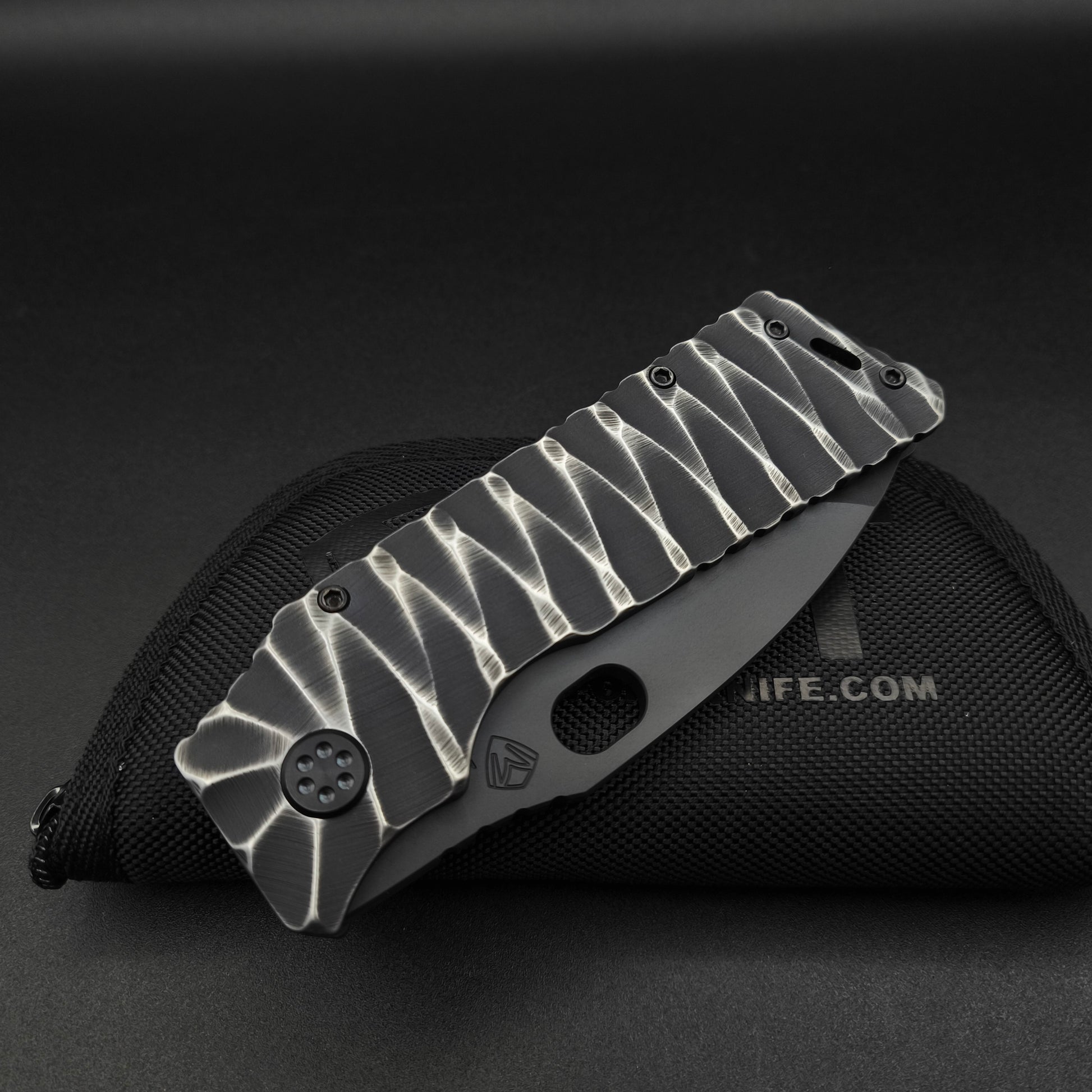 Medford Fat Daddy MagnaCut DLC, Black with Silver Predator 3