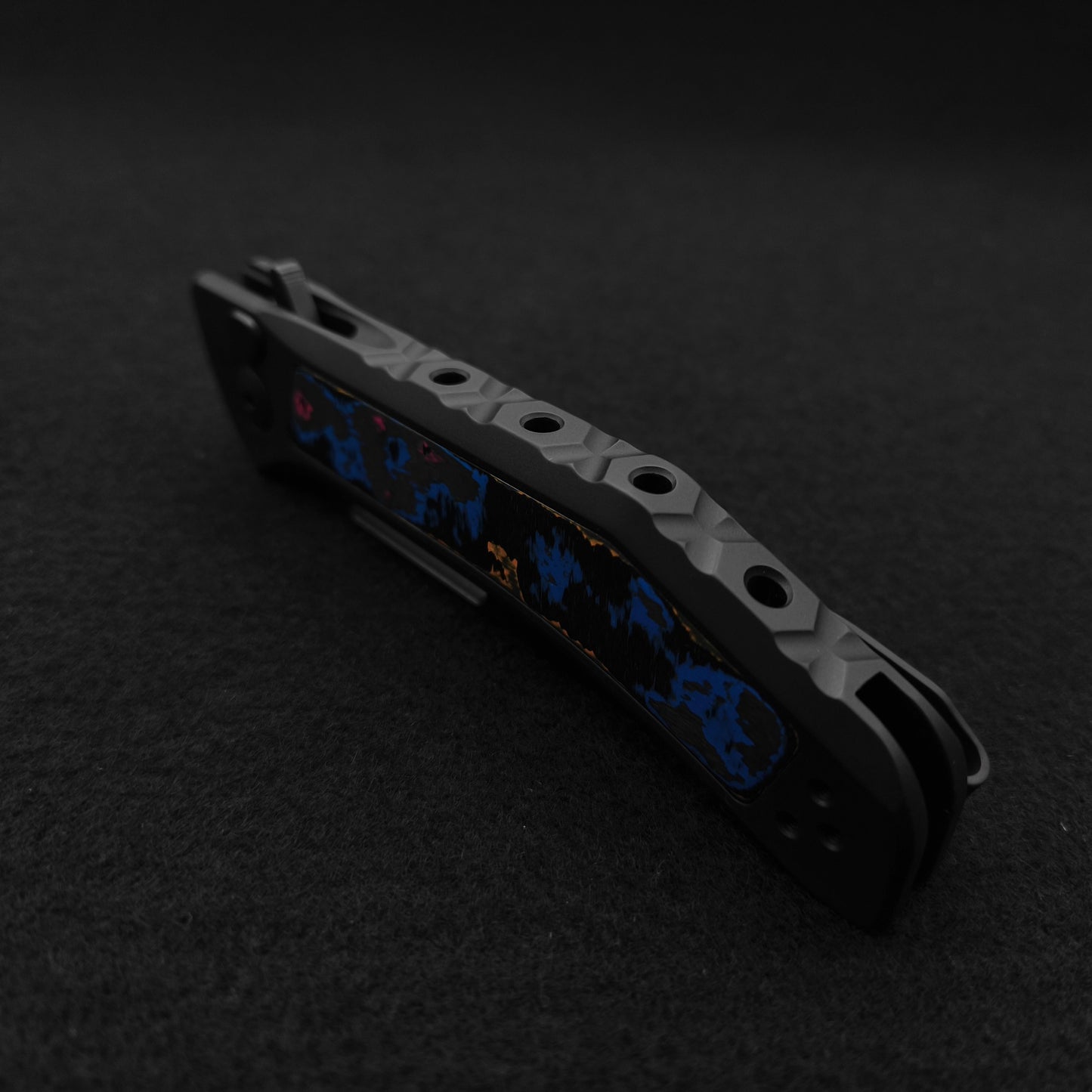 Half Face Blades Custom Kwaiken Folder, 80's Camo Carbon 3