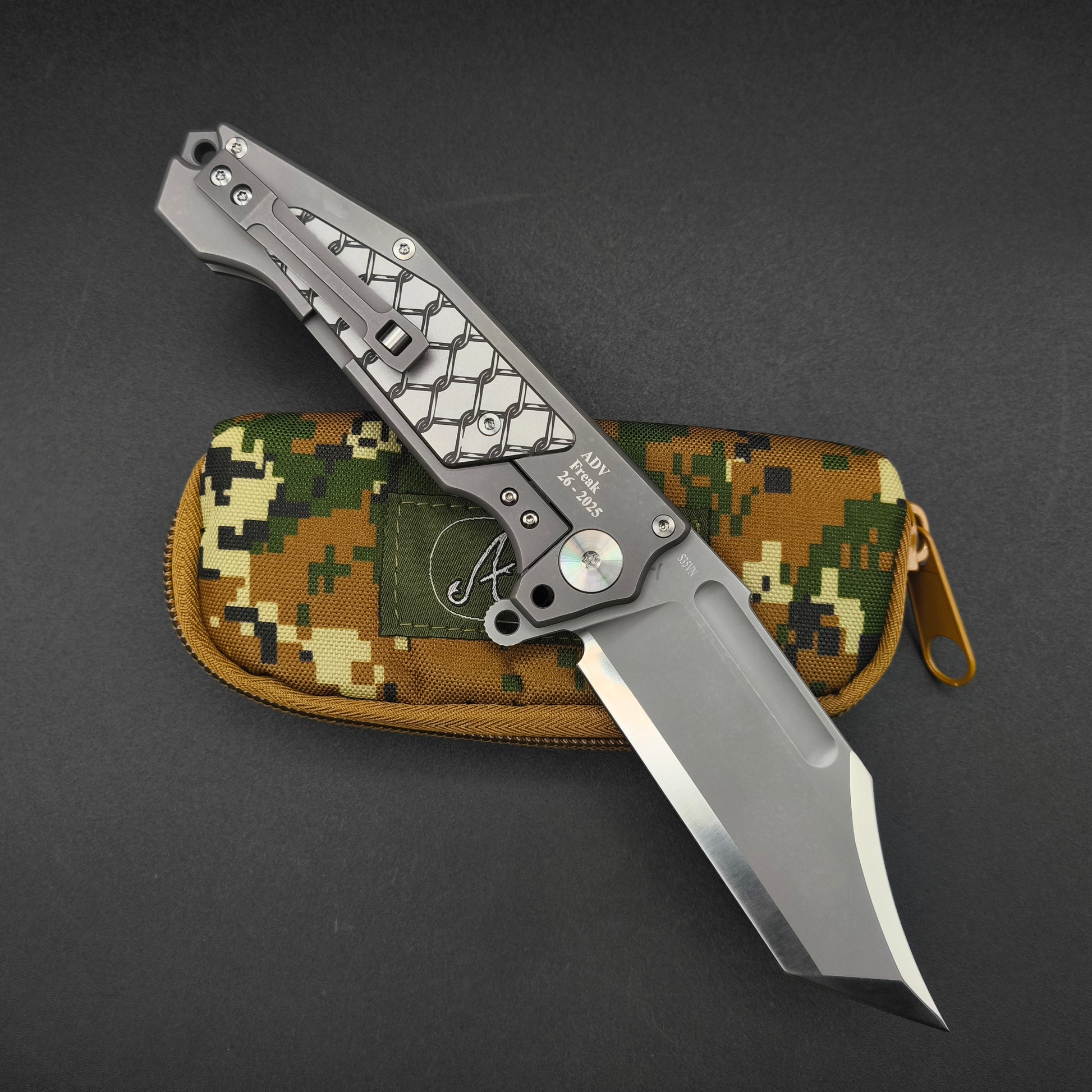 ADV Freak, Satin Titanium Border finish 2