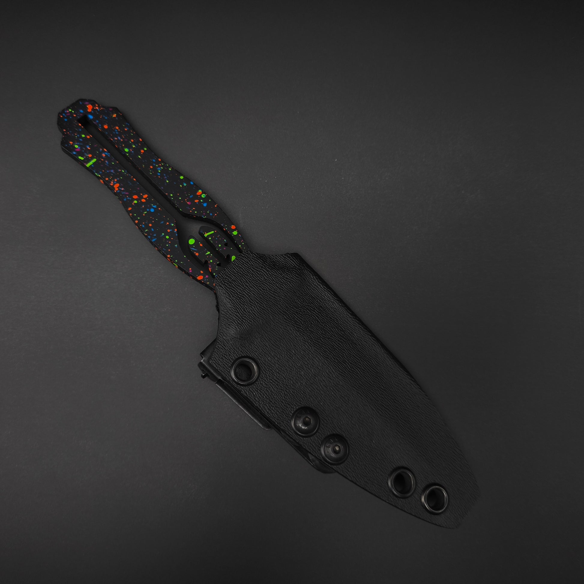 Half Face Blades Trident Dagger, 80's Splatter Cerakote 3