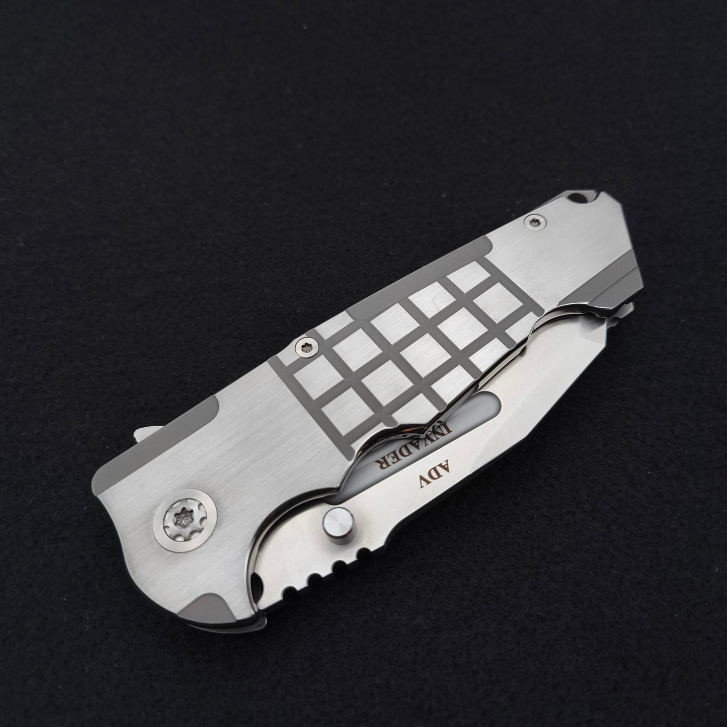 ADV Invader Satin Titanium Frag 3