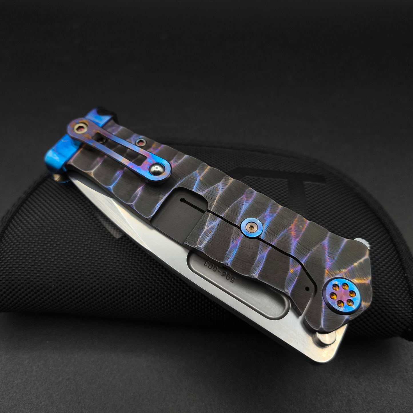 Medford USMC FF Fighter Flipper, Black Pen Flamed Predator