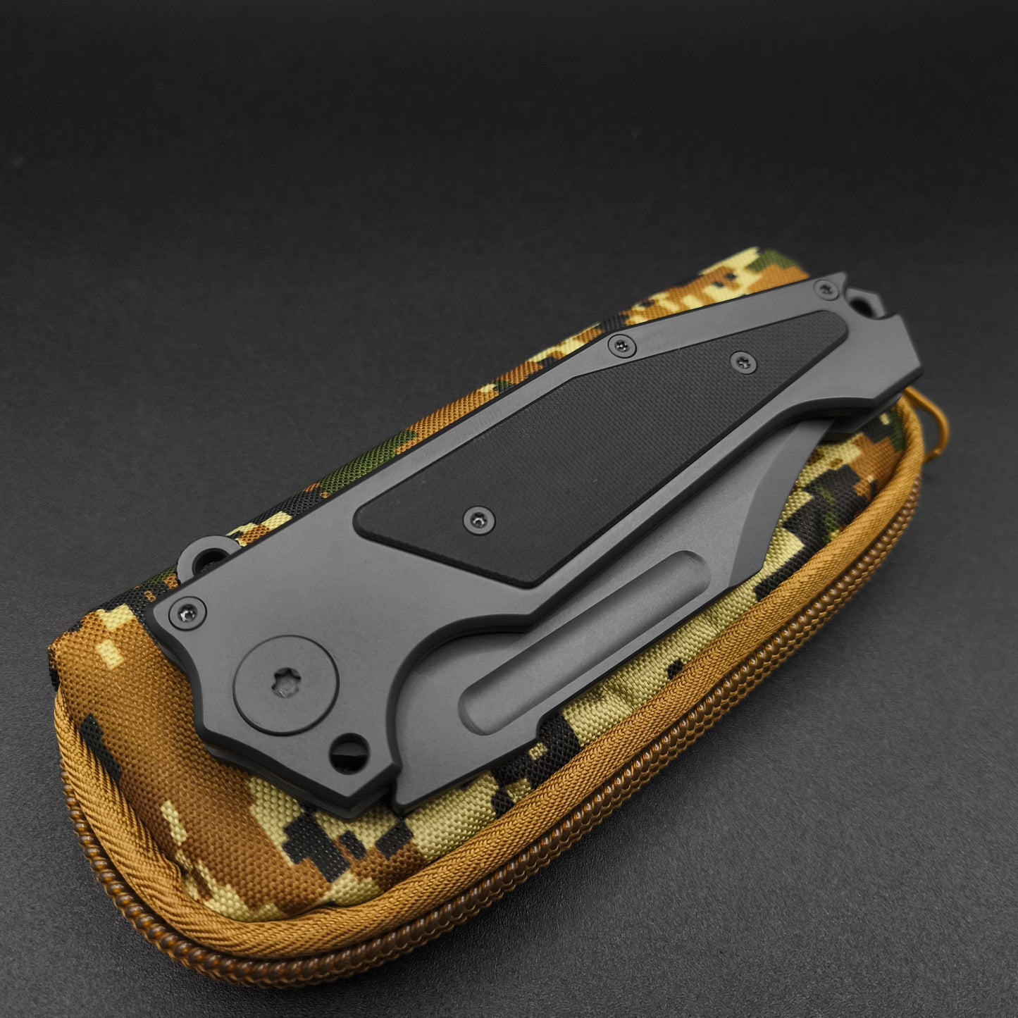 ADV Freak, Kalgard finish Black G10
