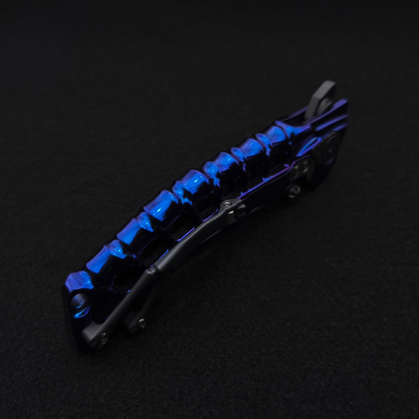ADV Scavenger Gen 2, Integral Titanium Handle, Blue anodized, black M3903