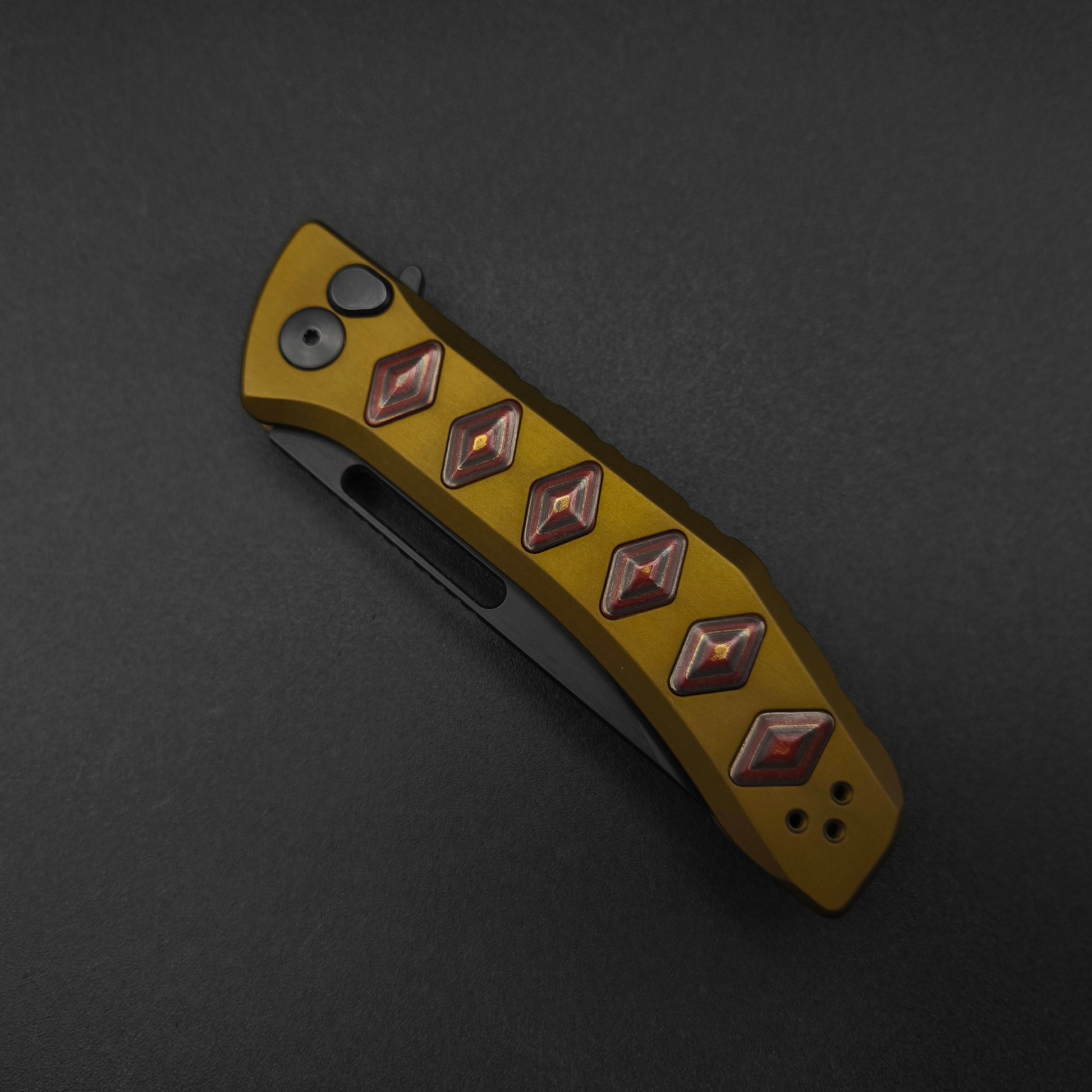 Half Face Blades Custom Kwaiken Folder Red Camo Quartz 4