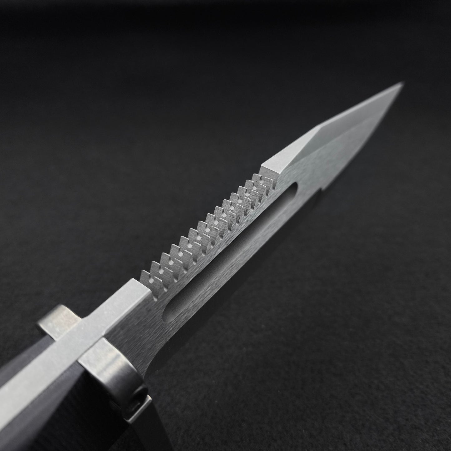 Medford USMC Raider, Black G-10