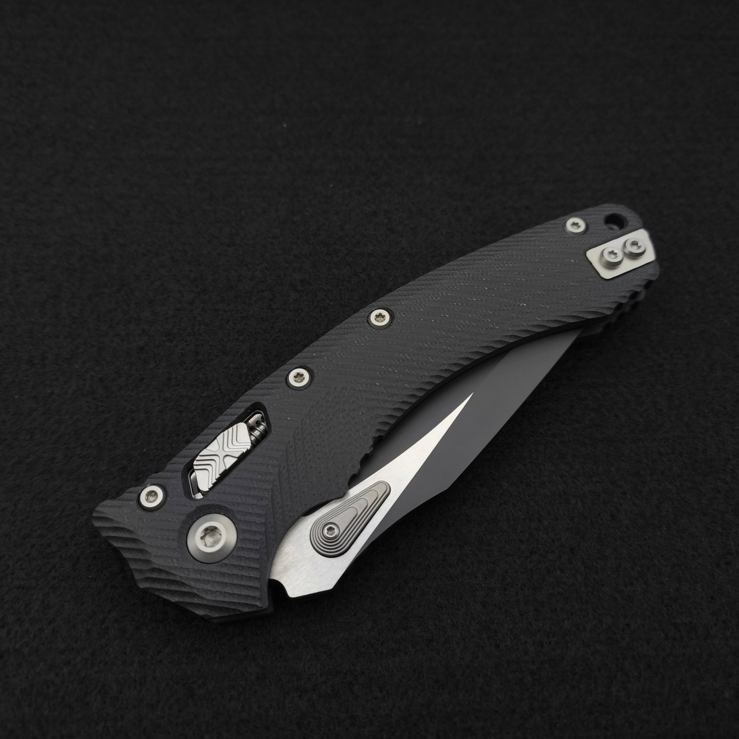 Microtech Amphibian S/E Ram-Lok Fluted Black G10 3
