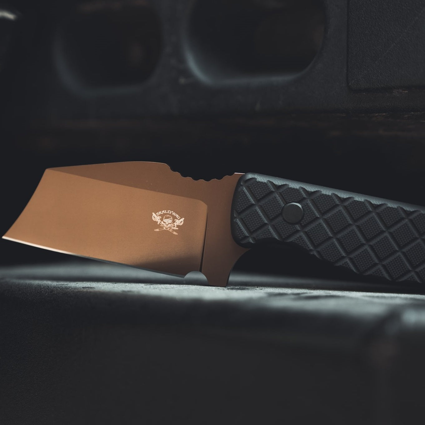 Skallywag Tactical Duclaw, FDE, Black G-10, D2 Steel