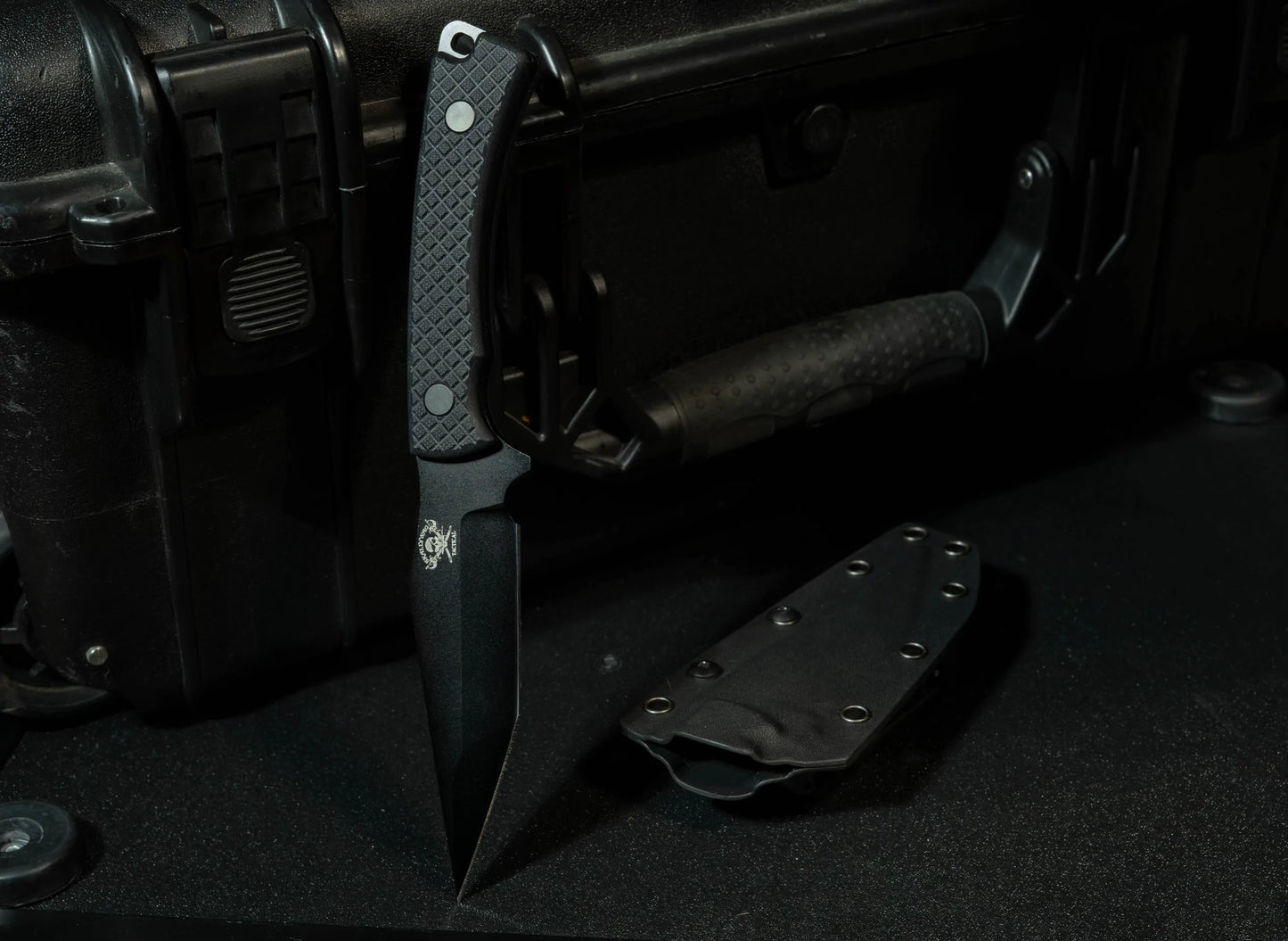 Skallywag Tactical Blackwater Fixed 4