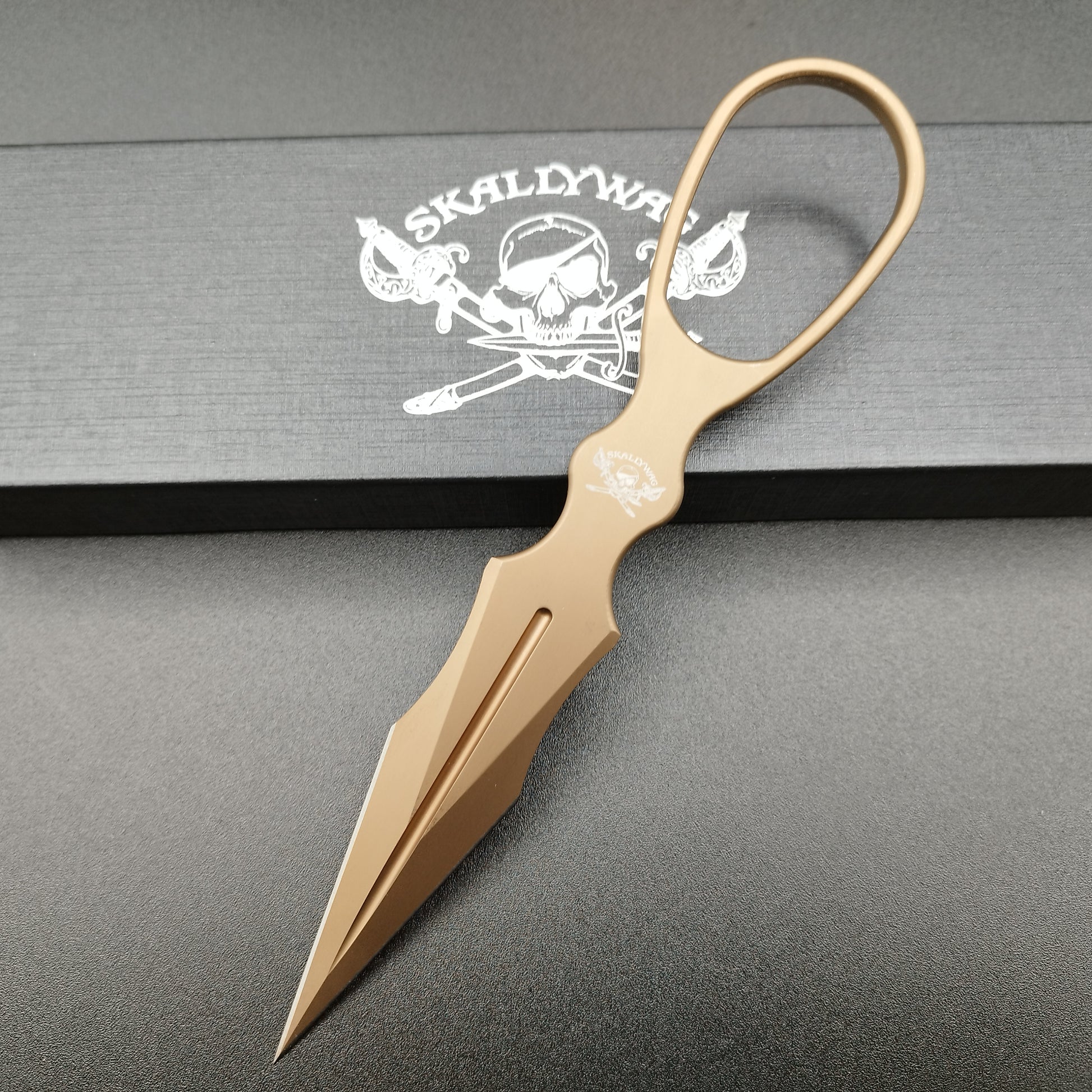 Skallywag Tactical D2 Dagger FDE 1