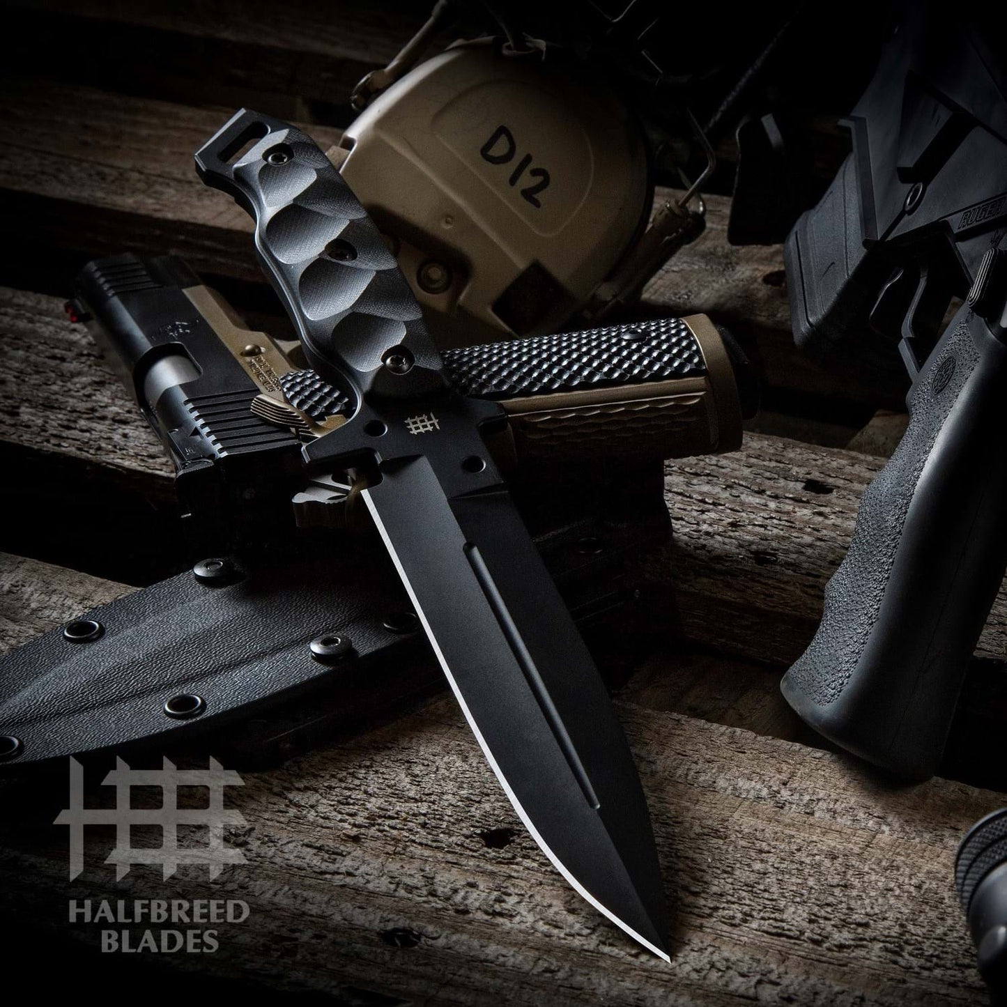 Halfbreed Blades MIK-01P Black Medium Infantry Knife K110/D2